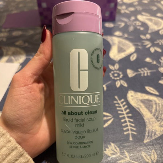 Clinique Liquid Facial Wash For Oily Skin Formula 200ml